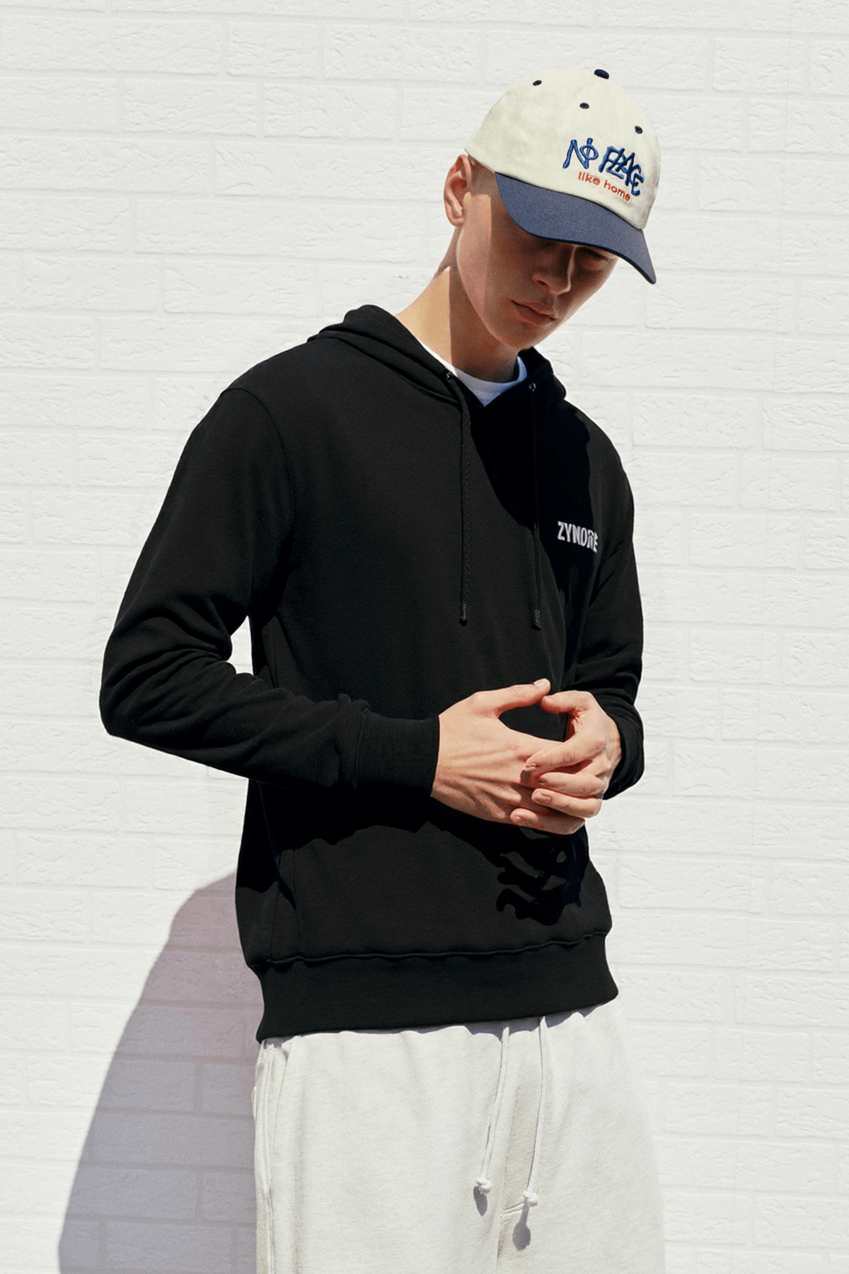 MODERN STREET HOODED LONG SLEEVE