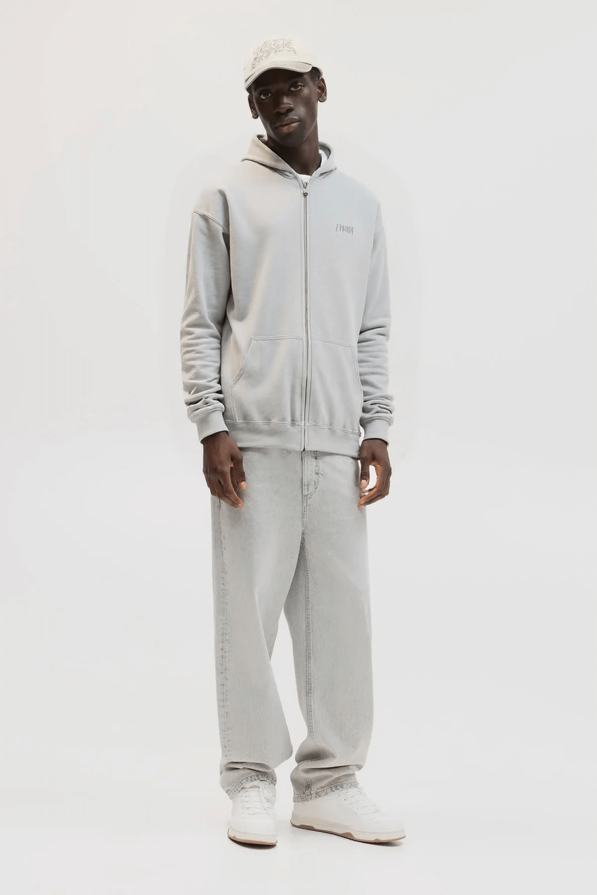 THE STREET ZIP HOODIE