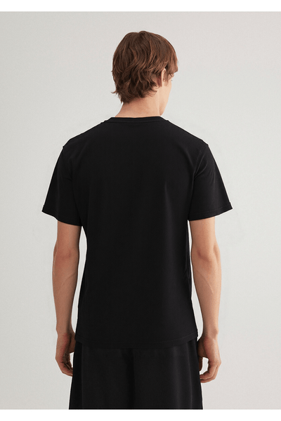 URBAN ARMOUR TEE