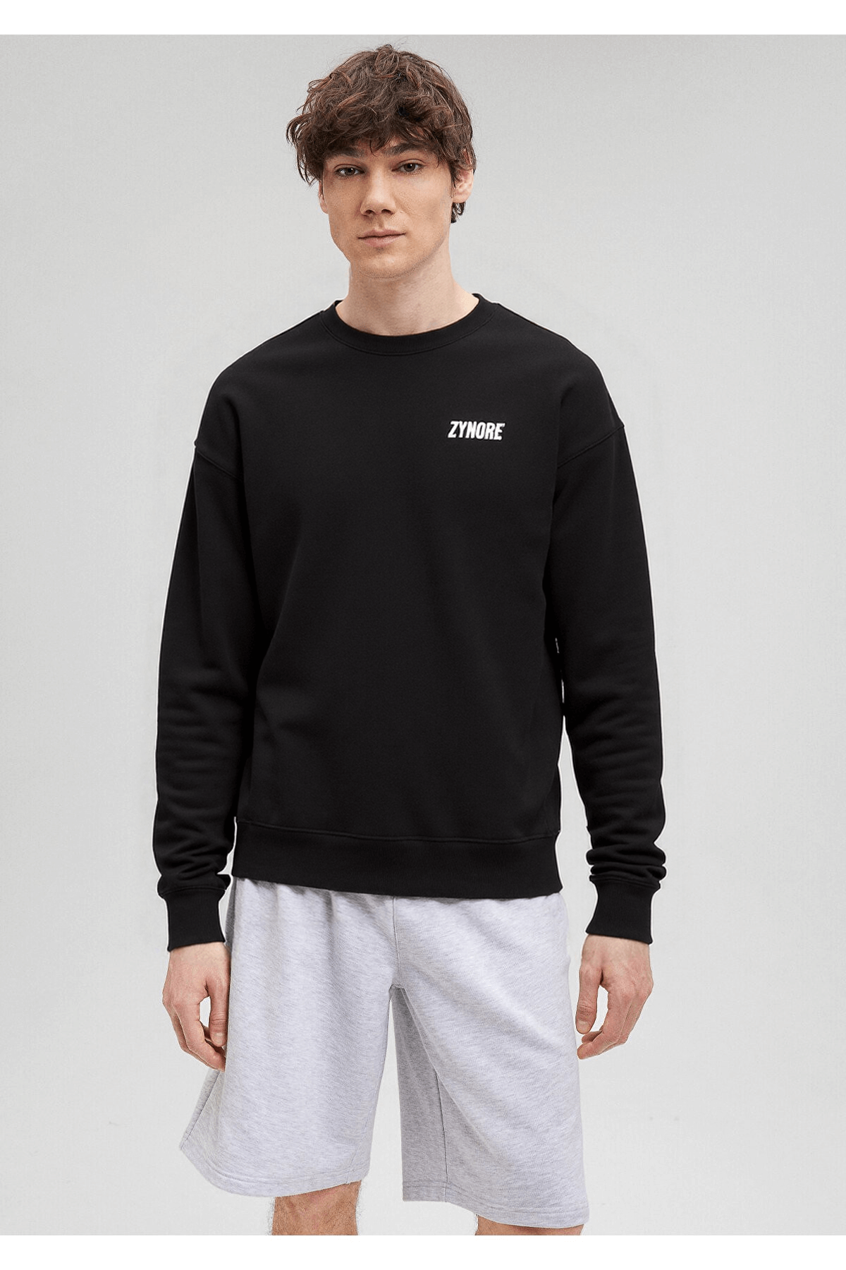 THE LEGEND SWEATSHIRT