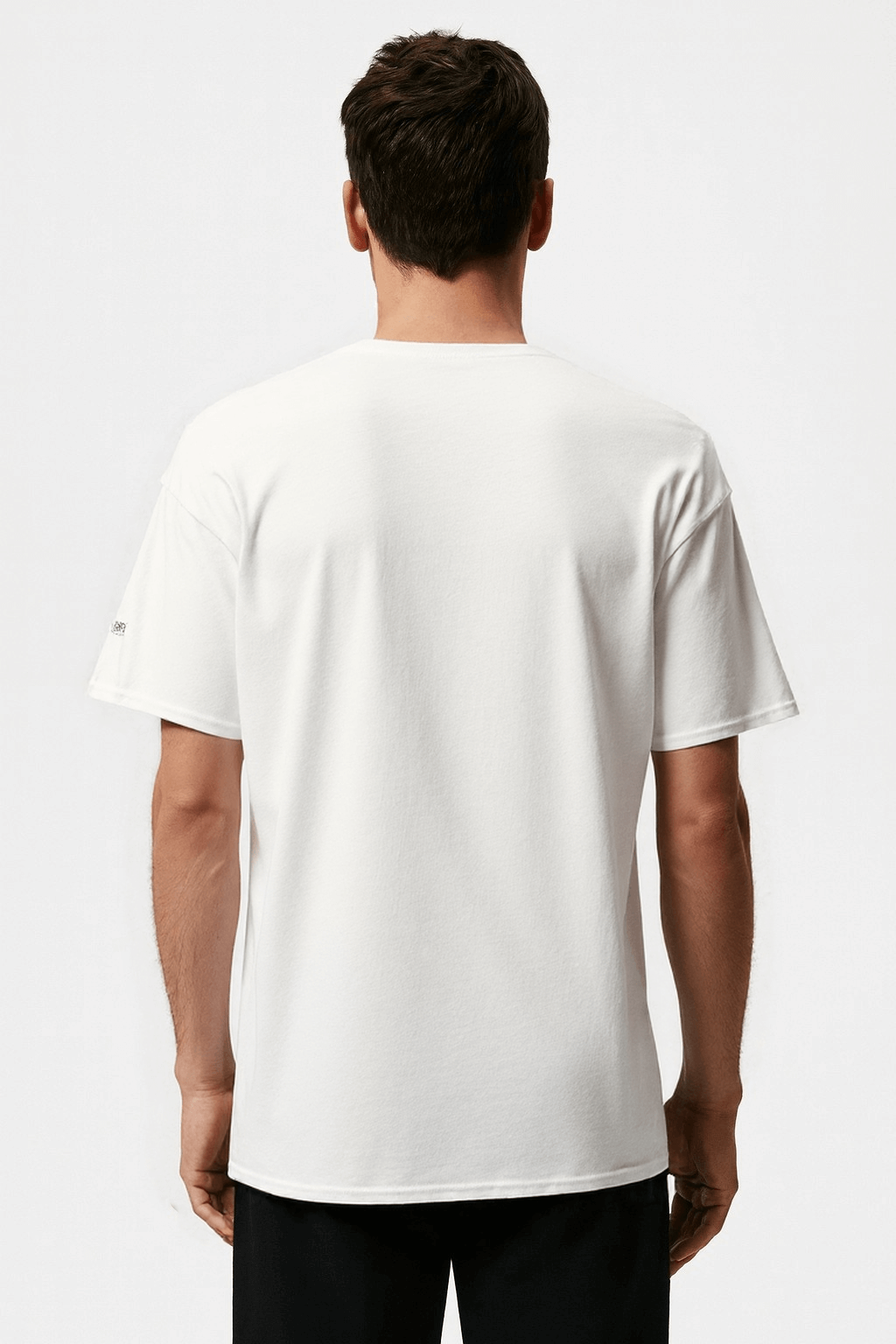 THE CLASSIC TEE